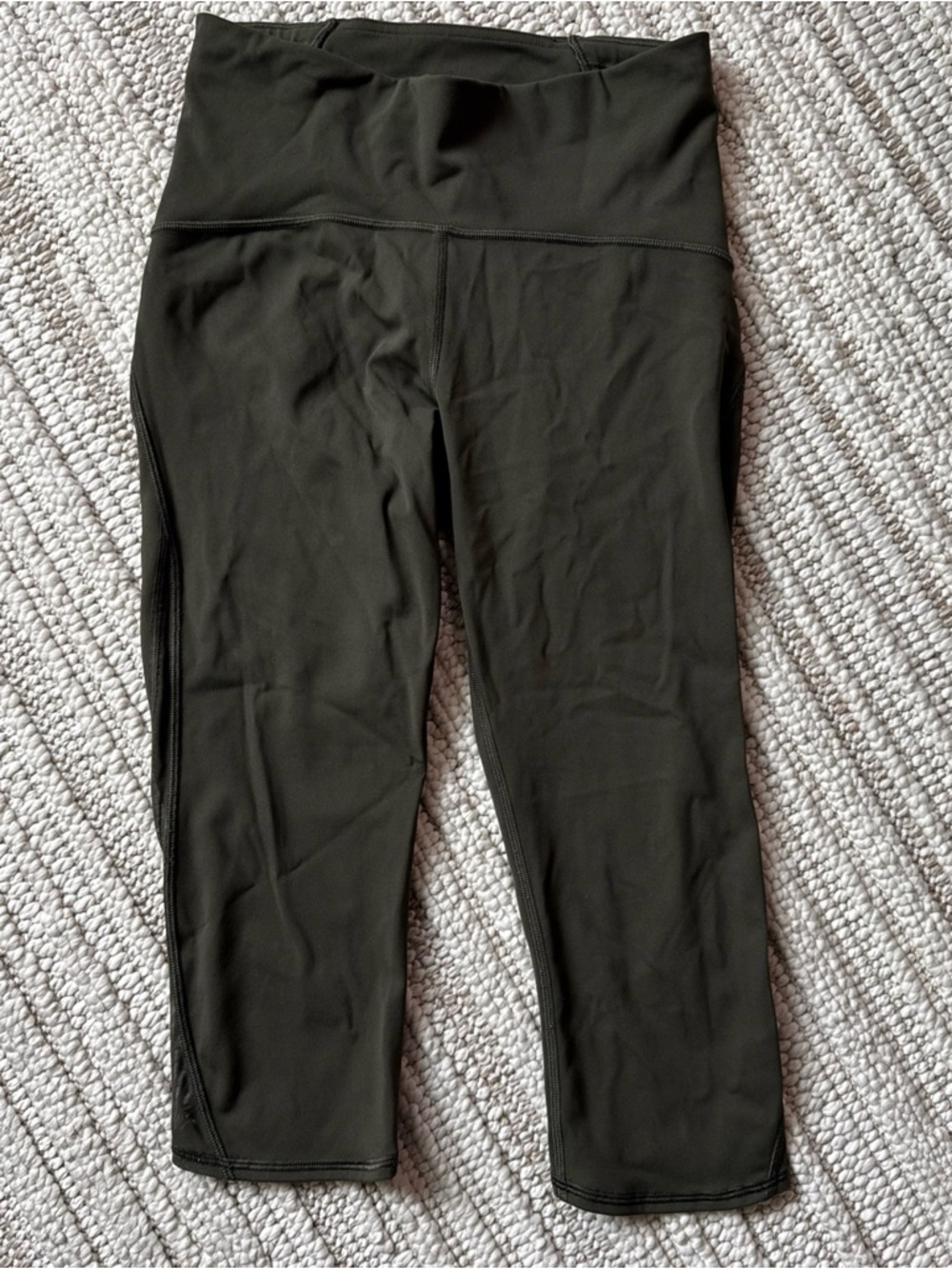 Lululemon Mesh Leggings Women’s 6 Green Cropped Yoga Pants